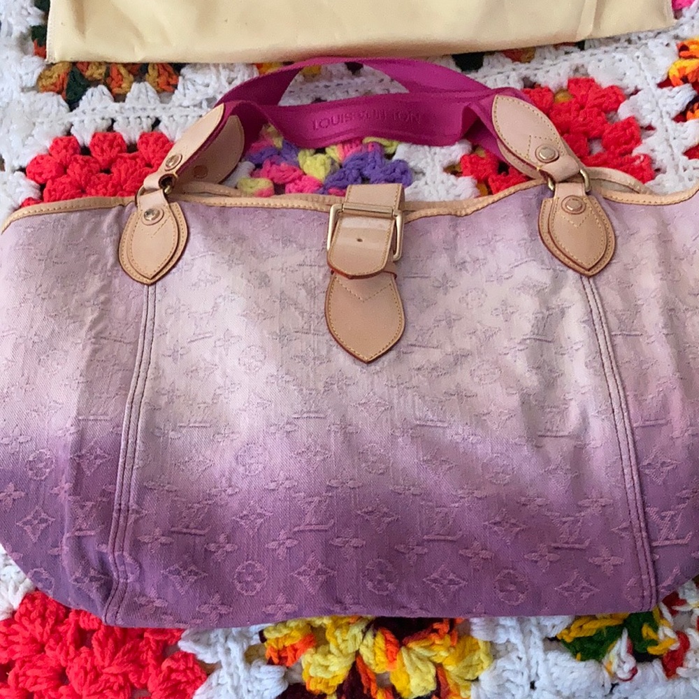 Ombré Louis Vuitton purse